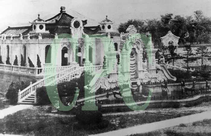 破壊される前の円明園の写真なら、ストックフォトのシーピーシー・フォト